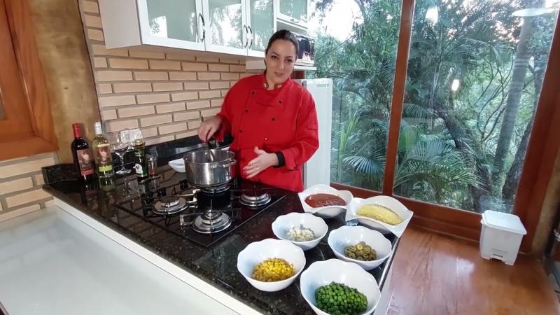 NESTE PROGRAMA ESPEICIAL DESTA SEMANA, VANESSA MAIA INICIA UMA NOVA SÉRIE NO TMTM, AGORA DE CASA NOVA, NA PUTINI POUSADA E HOTEL DO EMPRESÁRIO ADEMIR PUTINI,